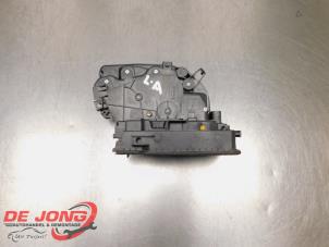 Used Rear door lock mechanism 4-door, left BMW 2 serie Gran Tourer (F46) 218i 1.5 TwinPower Turbo 12V Price € 54,95 Margin scheme offered by Autodemontagebedrijf de Jong