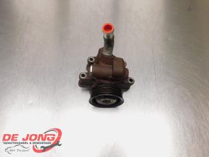 Used Power steering pump Ford Fusion 1.4 16V Price € 39,99 Margin scheme offered by Autodemontagebedrijf de Jong