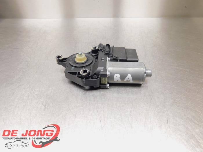 Door window regulator motor