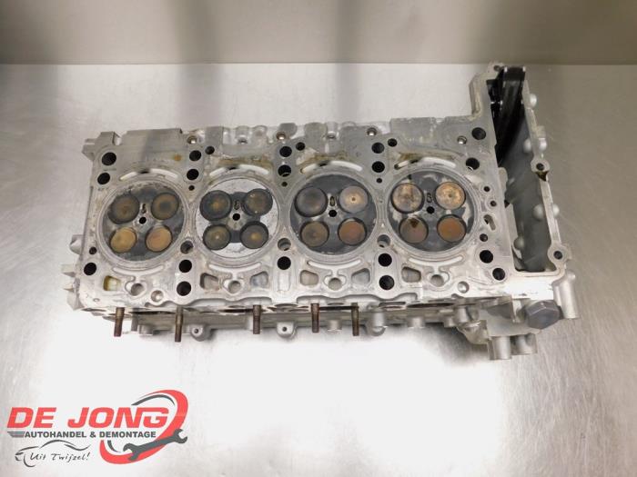 Cylinder head from a Mercedes-Benz GLA (156.9) 2.2 220 d 16V 4-Matic 2017