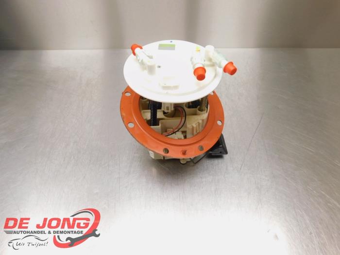 Usagé Pompe à carburant Subaru Forester (SH) 2.0D Prix € 74,90 Règlement à la marge proposé par Autodemontagebedrijf de Jong