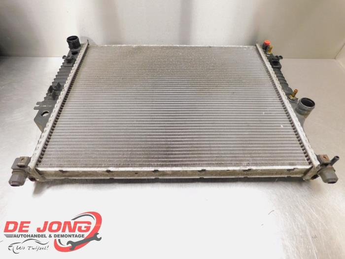 Usagé Radiateur Mercedes ML II (164/4JG) 3.0 ML-280 CDI 4-Matic V6 24V Prix € 74,20 Règlement à la marge proposé par Autodemontagebedrijf de Jong