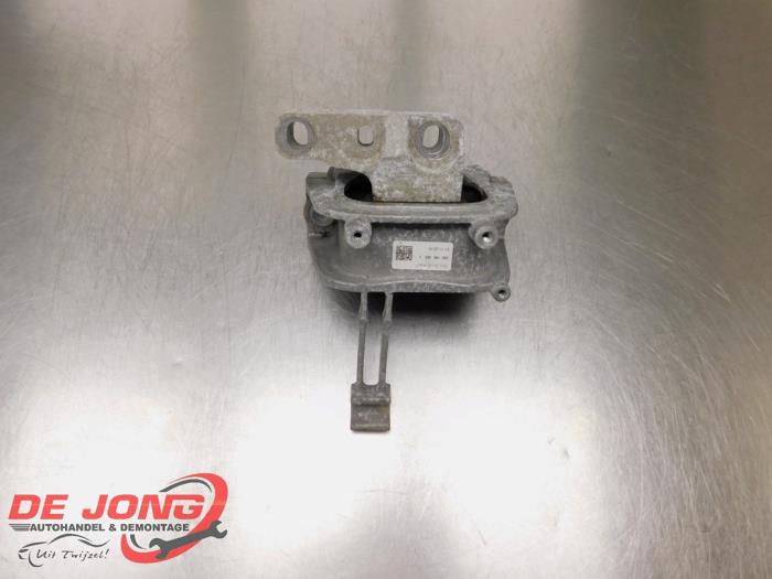 Usagé Support moteur Volkswagen Passat Variant (3G5) 2.0 TDI 16V 190 Prix € 39,99 Règlement à la marge proposé par Autodemontagebedrijf de Jong