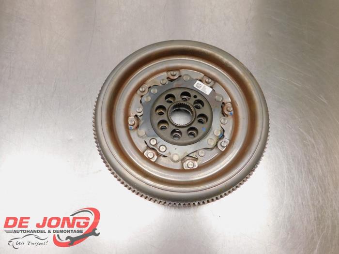 Dual mass flywheels with part number 04L105266D stock