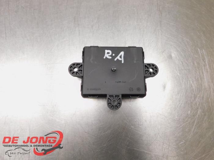 Central door locking module Volvo V60 I 2.0 D4 16V - 31343872 FOMOCO