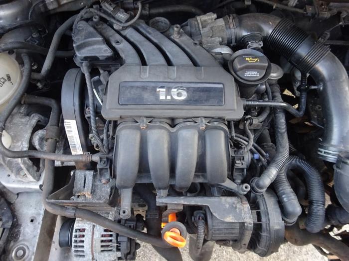 Engine Volkswagen Caddy Combi Iii 1.6 - 06a100043t Bse