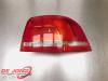 Volkswagen Passat Variant (365) 2.0 TDI 16V 140 Feu arrière droit
