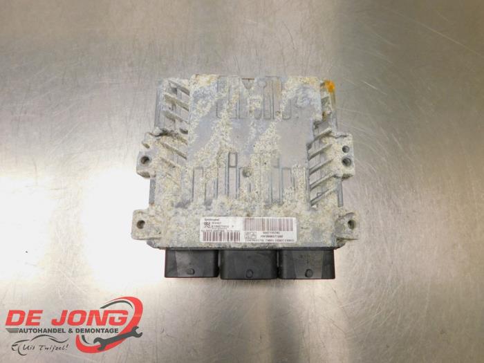 Peugeot 207 Engine management computers stock