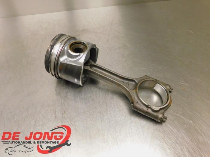 Usagé Piston Volvo V60 I (FW/GW) 2.0 D4 16V Prix € 117,70 Règlement à la marge proposé par Autodemontagebedrijf de Jong