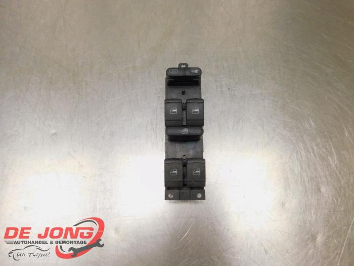 Usados Interruptor combinado de ventanillas Seat Alhambra (7V8/9) 1.9 TDi 115 Precio € 34,99 Norma de margen ofrecido por Autodemontagebedrijf de Jong