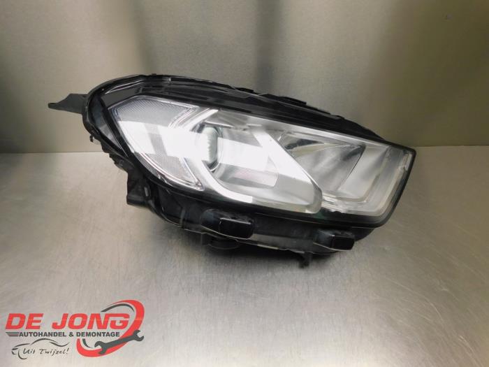 Headlight, right from a Ford EcoSport (JK8) 1.0 EcoBoost 12V 125 2019