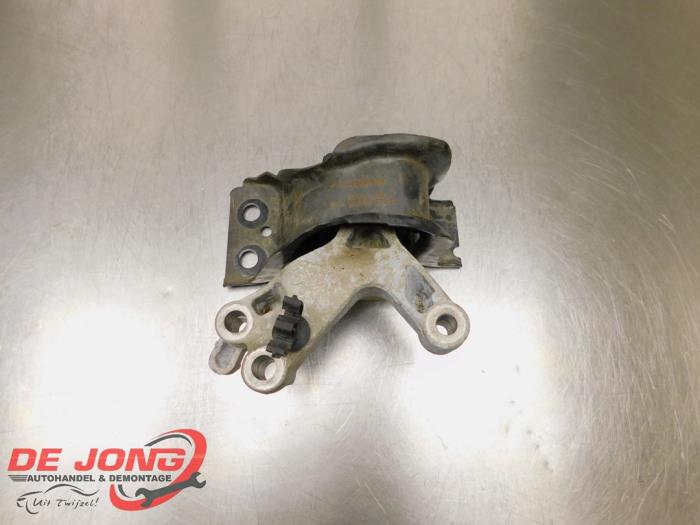 Used Engine mount Renault Clio IV (5R) 1.2 TCE 16V GT EDC Price € 17,45 Margin scheme offered by Autodemontagebedrijf de Jong