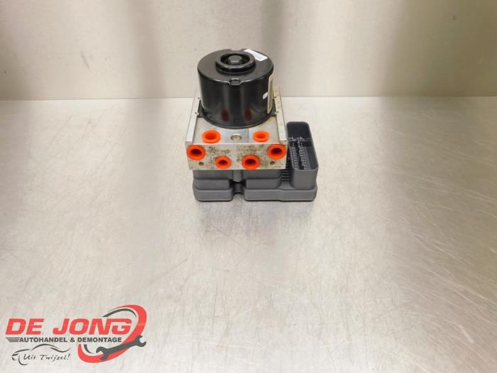 Begagnade ABS-pump Citroen C3 Picasso (SH) 1.4 16V VTI 95 Pris € 14,99 Marginaltabell erbjuds av Autodemontagebedrijf de Jong