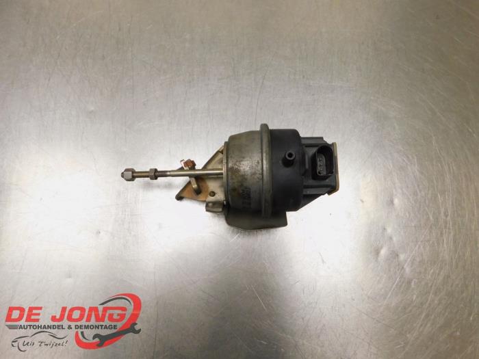 Usagé Régulateur pression turbo Audi A4 Avant (B8) 2.0 TDI 16V Prix € 25,00 Règlement à la marge proposé par Autodemontagebedrijf de Jong