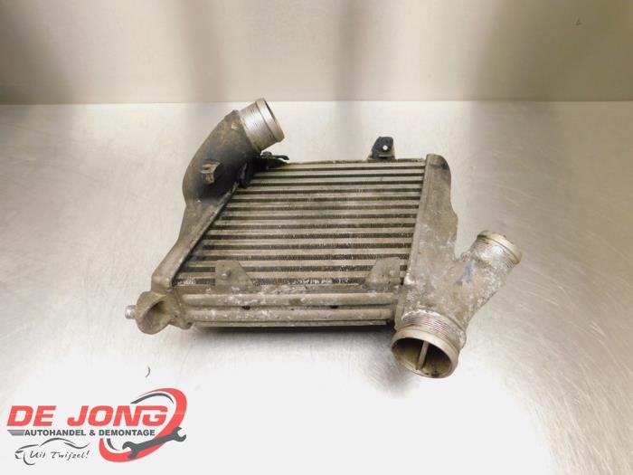 Usagé Intercooler Audi A8 (D3) 3.0 TDI V6 24V Quattro Prix € 174,99 Règlement à la marge proposé par Autodemontagebedrijf de Jong