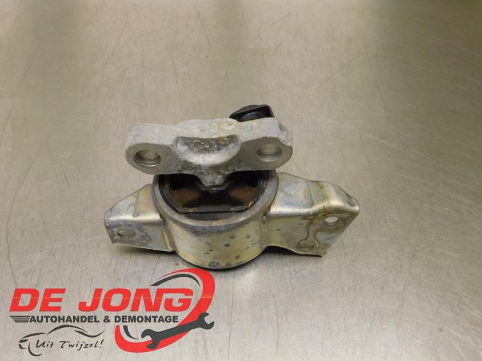 Used Engine mount Opel Adam 1.2 16V Price € 7,99 Margin scheme offered by Autodemontagebedrijf de Jong