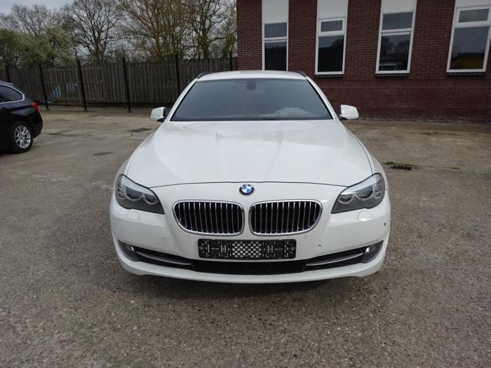 Front end, complete from a BMW 5 serie Touring (F11) 520d 16V 2011