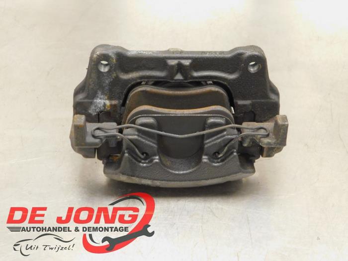 Gebrauchte Bremszange links vorne Ford Focus 4 Wagon 1.5 EcoBlue 120 Preis € 26,20 Margenregelung angeboten von Autodemontagebedrijf de Jong
