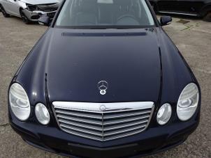 Used Bonnet Mercedes E Combi (S211) 2.2 E-220 CDI 16V Price € 195,00 Margin scheme offered by Autodemontagebedrijf de Jong