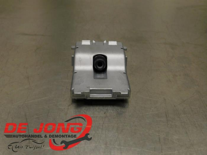 Front camera from a Opel Astra K Sports Tourer 1.5 CDTi 105 12V 2021