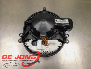 Used Heating and ventilation fan motor BMW 3 serie Touring (F31) 320d 2.0 16V Efficient Dynamics Edition Price € 38,99 Margin scheme offered by Autodemontagebedrijf de Jong