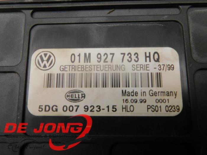 Ordinateur réservoir automatique d'un Audi A3 (8L1) 1.9 TDI 110 1999