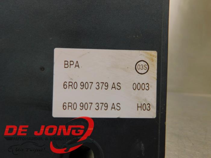 ABS pump from a Volkswagen Polo V (6R) 1.2 TDI 12V BlueMotion 2013