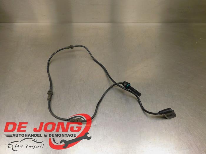 Begagnade ABS-sensor Mercedes C Estate (S205) C-180 BlueTEC, C-180 d 1.6 16V Pris € 23,99 Marginaltabell erbjuds av Autodemontagebedrijf de Jong