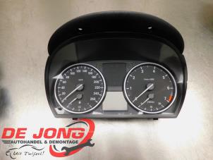 Used Odometer KM BMW 3 serie (E90) 318i 16V Price € 69,99 Margin scheme offered by Autodemontagebedrijf de Jong