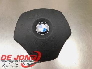 Used Left airbag (steering wheel) BMW 3 serie (E90) 318i 16V Price € 49,90 Margin scheme offered by Autodemontagebedrijf de Jong