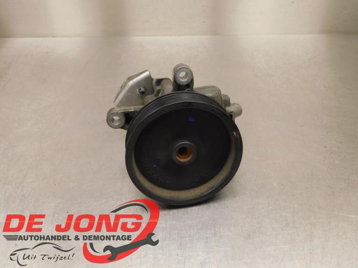 Usagé Pompe de direction Mercedes C (W204) 3.0 C-350 CDI V6 24V Prix € 144,95 Règlement à la marge proposé par Autodemontagebedrijf de Jong