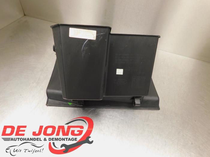 Glovebox from a Ford Transit Connect (PJ2) 1.5 TDCi ECOnetic 2016