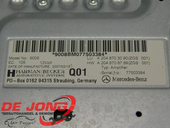 Radio amplifier Mercedes C 3.5 C-350 V6 24V - A2048703090 HARMAN