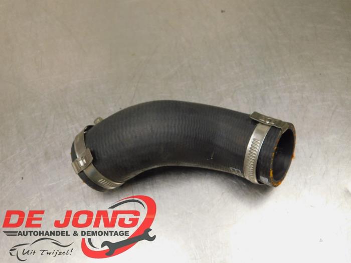 Usagé Tuyau intercooler Opel Astra K Sports Tourer 1.5 CDTi 105 12V Prix € 75,00 Règlement à la marge proposé par Autodemontagebedrijf de Jong