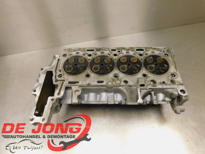 Cylinder head BMW 3 serie Touring 320d 2.0 16V Efficient Dynamics ...