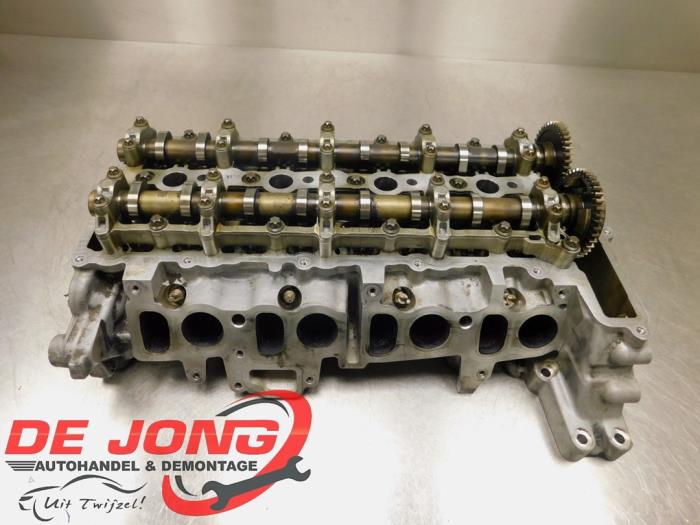Cylinder head BMW 3 serie Touring 320d 2.0 16V Efficient Dynamics ...