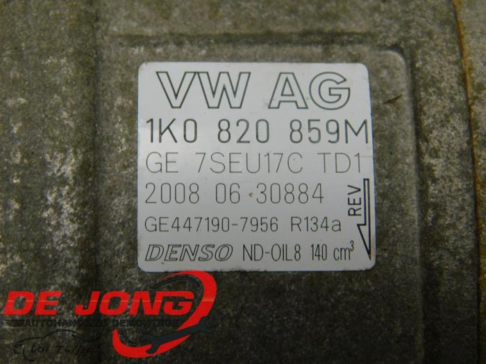 Air conditioning pump from a Volkswagen Jetta III (1K2) 1.6 2006