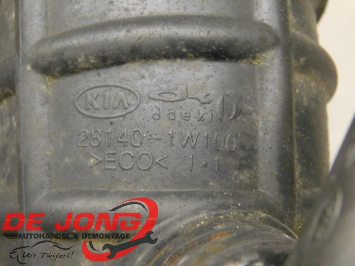 Air intake hose from a Kia Rio III (UB) 1.1 CRDi VGT 12V 2012