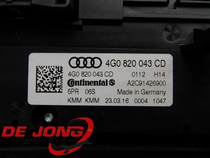 Panel de control de calefacción de un Audi A6 Avant (C7) 3.0 TDI V6 24V Quattro 2016