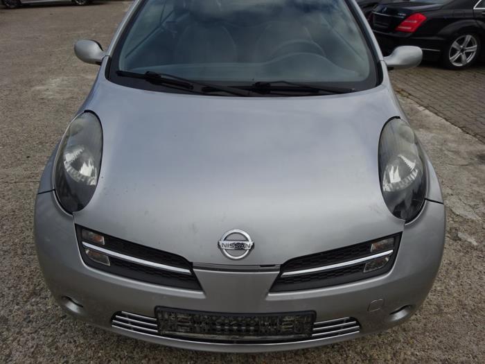Używane Maska Nissan Micra C+C (K12) 1.6 16V Cena € 75,00 Procedura marży oferowane przez Autodemontagebedrijf de Jong
