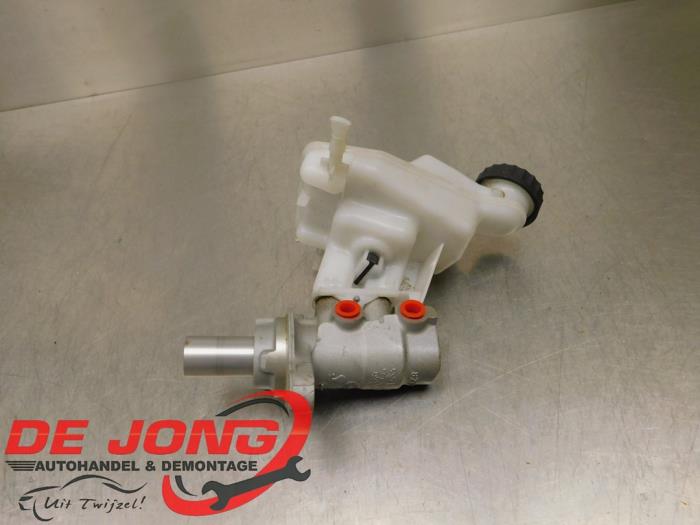Used Master cylinder Opel Grandland (X) 2.0 CDTI Price € 7,99 Margin scheme offered by Autodemontagebedrijf de Jong