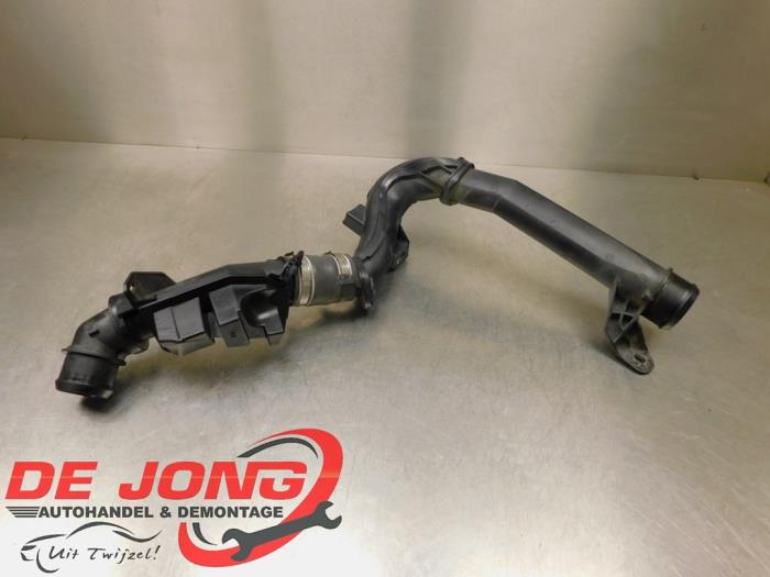 Usados Manguera intercooler Opel Grandland (X) 2.0 CDTI Precio € 30,20 Norma de margen ofrecido por Autodemontagebedrijf de Jong
