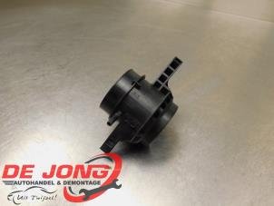 Used Air mass meter Ford Transit Connect (PJ2) 1.5 TDCi ECOnetic Price € 19,95 Margin scheme offered by Autodemontagebedrijf de Jong