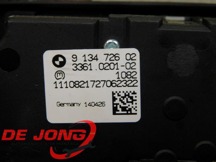 Light switch from a BMW X6 (E71/72) xDrive40d 3.0 24V 2011