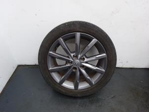 Used Wheel + tyre Volkswagen Polo V (6R) 1.4 TDI 12V 105 Price € 150,00 Margin scheme offered by Autodemontagebedrijf de Jong
