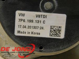 Engine mount from a Volkswagen Touareg (7PA/PH) 4.2 TDI V8 DPF 32V 2013