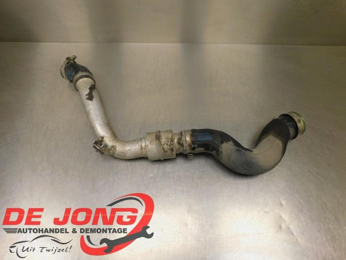 Gebrauchte Intercooler Schlauch Volkswagen Touareg (7PA/PH) 4.2 TDI V8 DPF 32V Preis € 100,00 Margenregelung angeboten von Autodemontagebedrijf de Jong