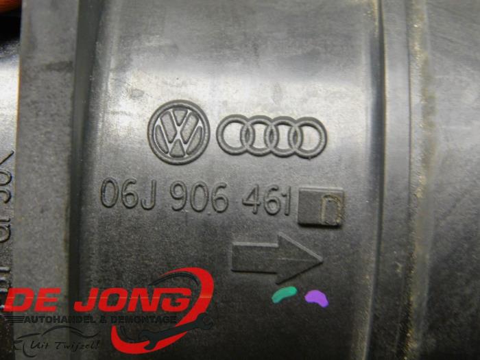 Luftmassenmesser van een Volkswagen Touareg (7PA/PH) 4.2 TDI V8 DPF 32V 2013