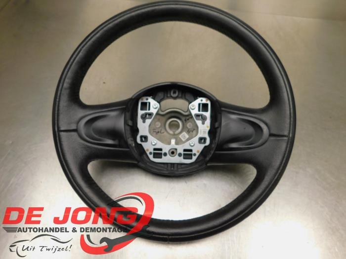 Steering wheel from a MINI Clubman (R55) 1.6 Cooper D 2011