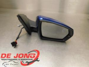 Used Wing mirror, right Volkswagen Polo VI (AW1) 1.0 MPI 12V Price € 99,99 Margin scheme offered by Autodemontagebedrijf de Jong